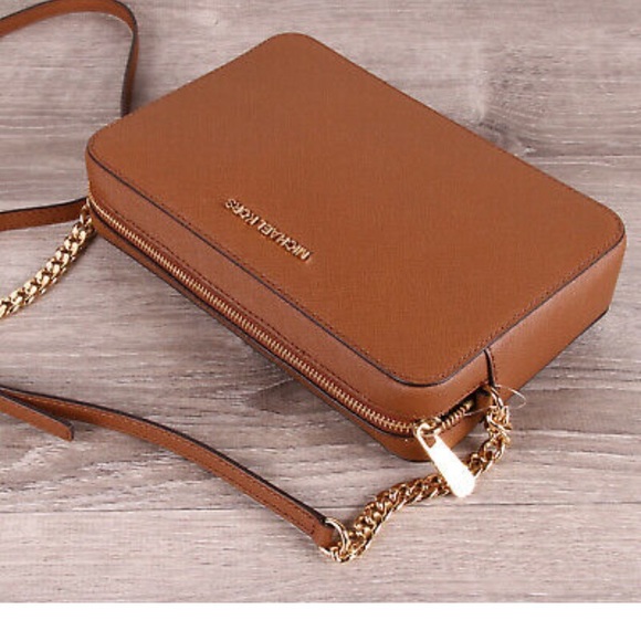 Michael Kors Handbags - Michael Kors Handbag Crossbodies
Authentic 100% Michael Kors Handbags - Michael Kors Handbag Crossbodies
Authentic 100%